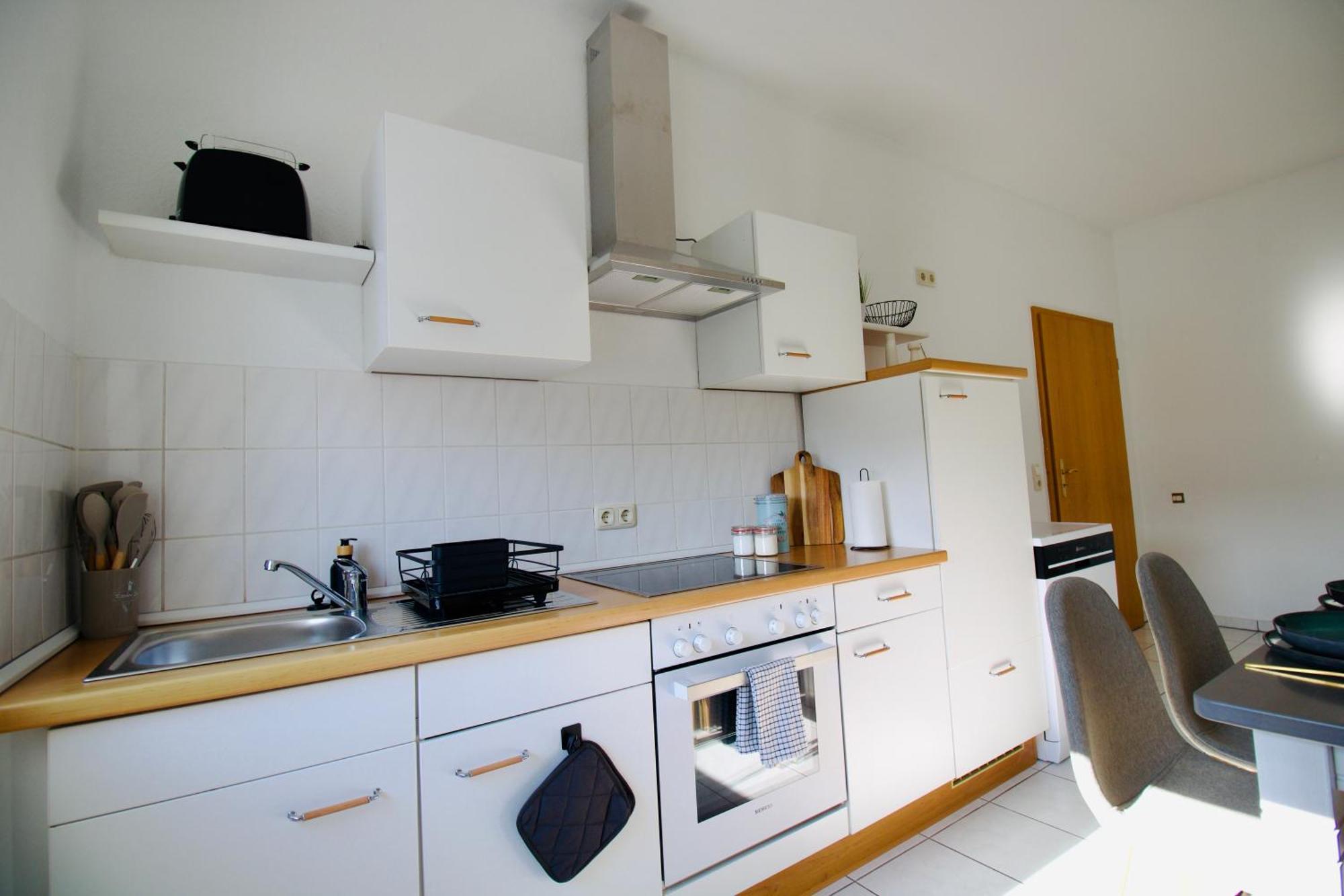 Apartment Froehlich Am Staatstheater, Zentrale Lage, Fuer Bis Zu 4 Personen, 46qm Cottbus